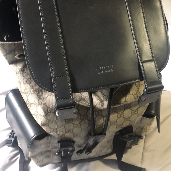 GUCCI GG Supreme Monogram Soft Backpack Black - Picture 1 of 8